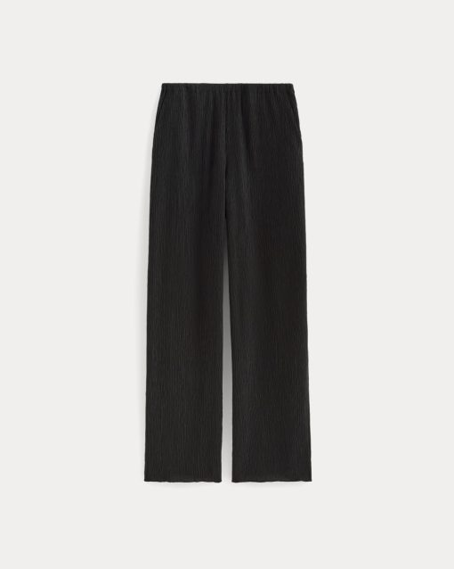 Alternative view of The Crinkle Pant | Black
