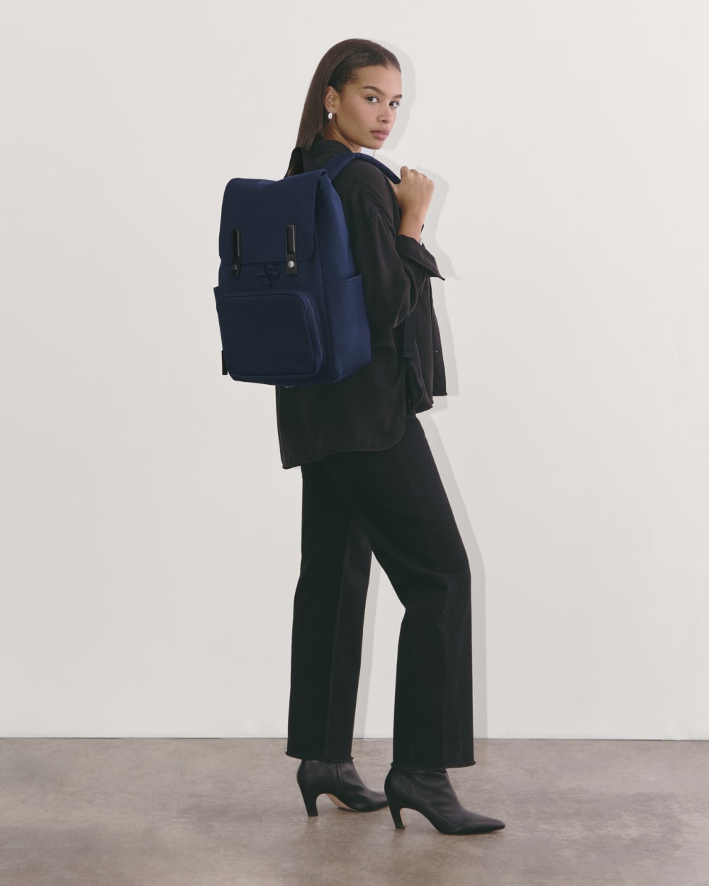 The Canvas Backpack | Navy - Image 2