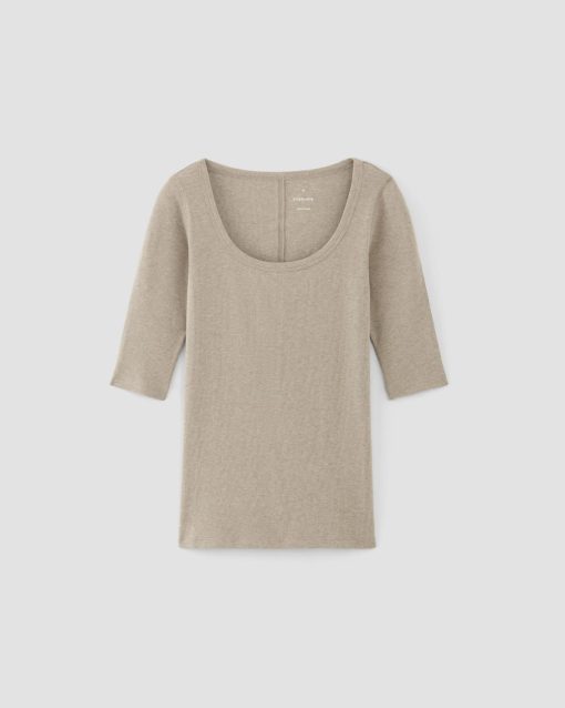 Alternative view of The Luxe Rib Scoop-Neck Tee | Heathered Tan
