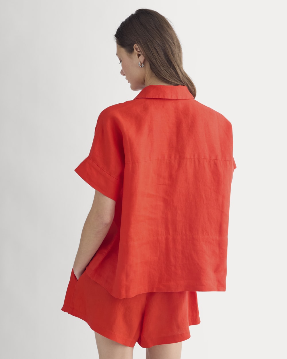 The Boxy Shirt in Linen | Fiery Red - Image 5