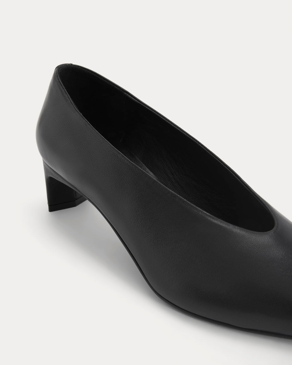 Made in Italy Almond-Toe Pump | Black Leather - Image 6