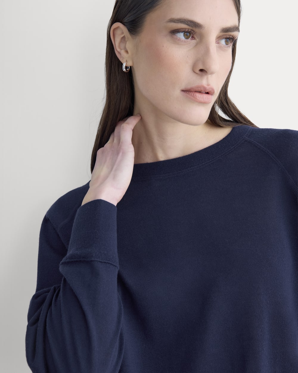 Raglan Sweater in Ultrasoft Merino | Rich Navy - Image 4