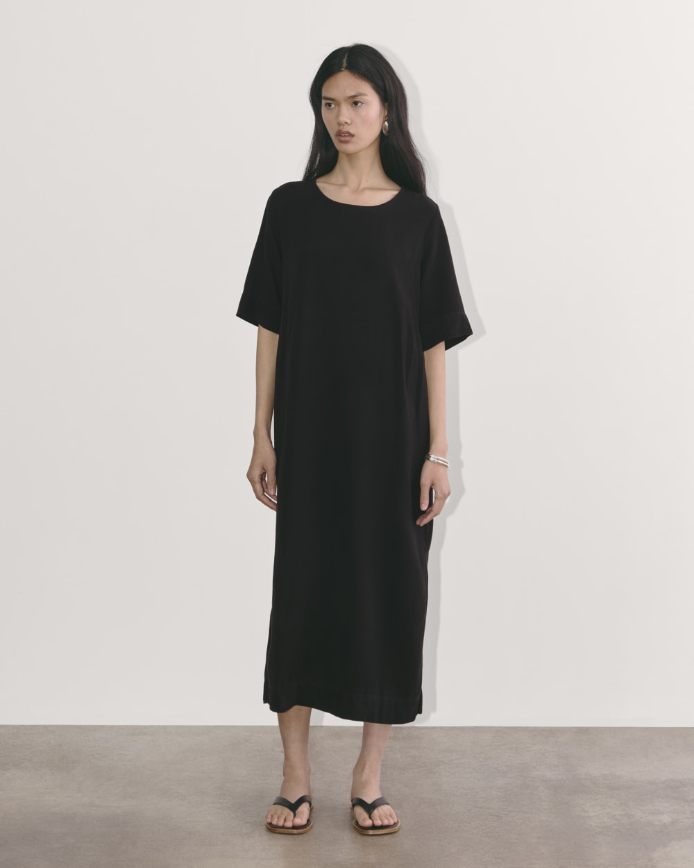 The Relaxed T-Shirt Dress in Buttersoft | Black - Image 5
