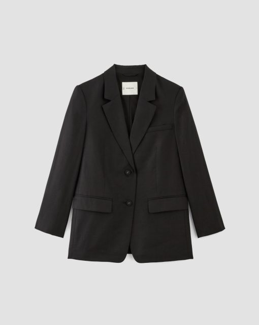 Alternative view of The Oversized Blazer in Linen | Black