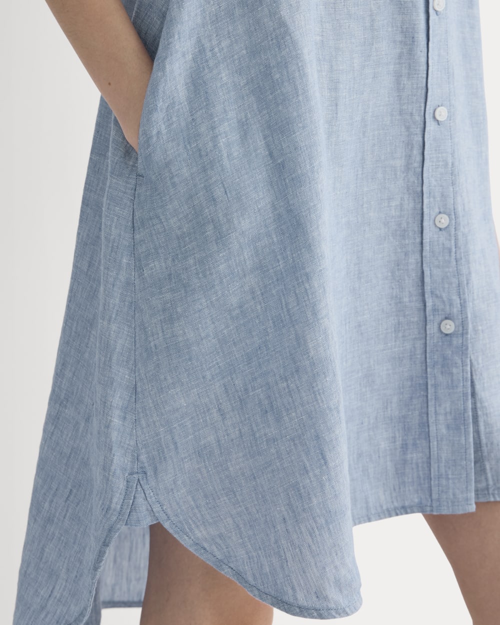 The Daytripper Dress in Linen | Chambray - Image 3