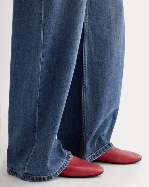 Alternative view of The Day Glove | Classic Red