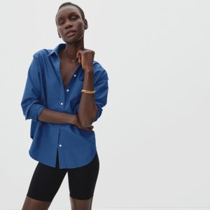 Alternative view of The Must-Have Oxford Shirt | Deep Blue
