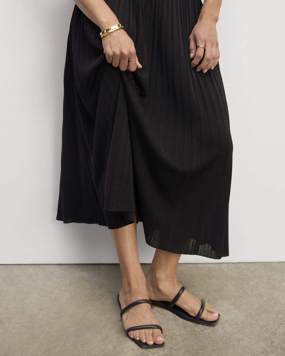 The Pleated Skirt | Black - Image 4