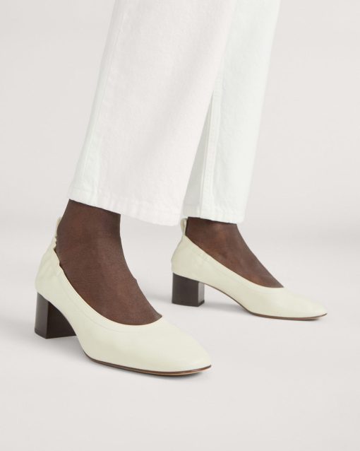Alternative view of The Day Heel in Narrow Fit | Bone Stacked