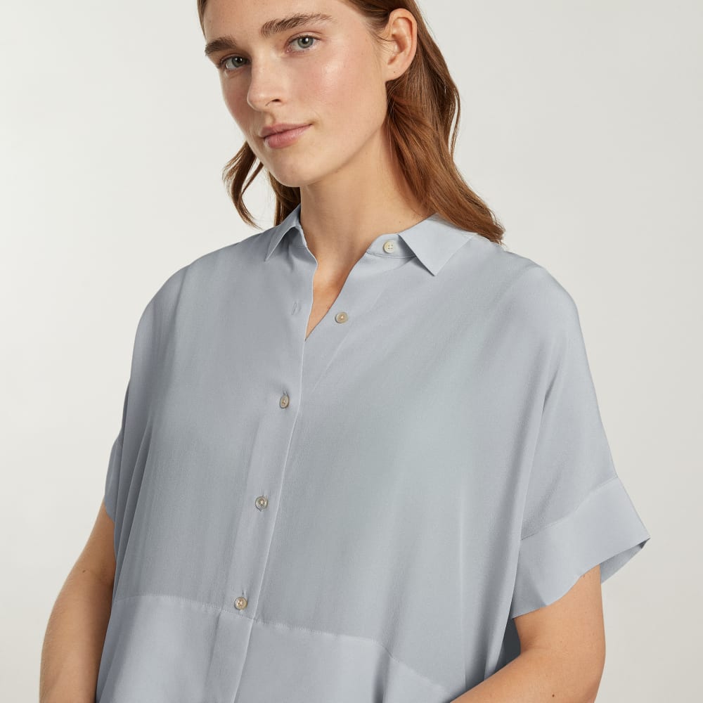 The Boxy Shirt in Washable Silk | Sky - Image 5