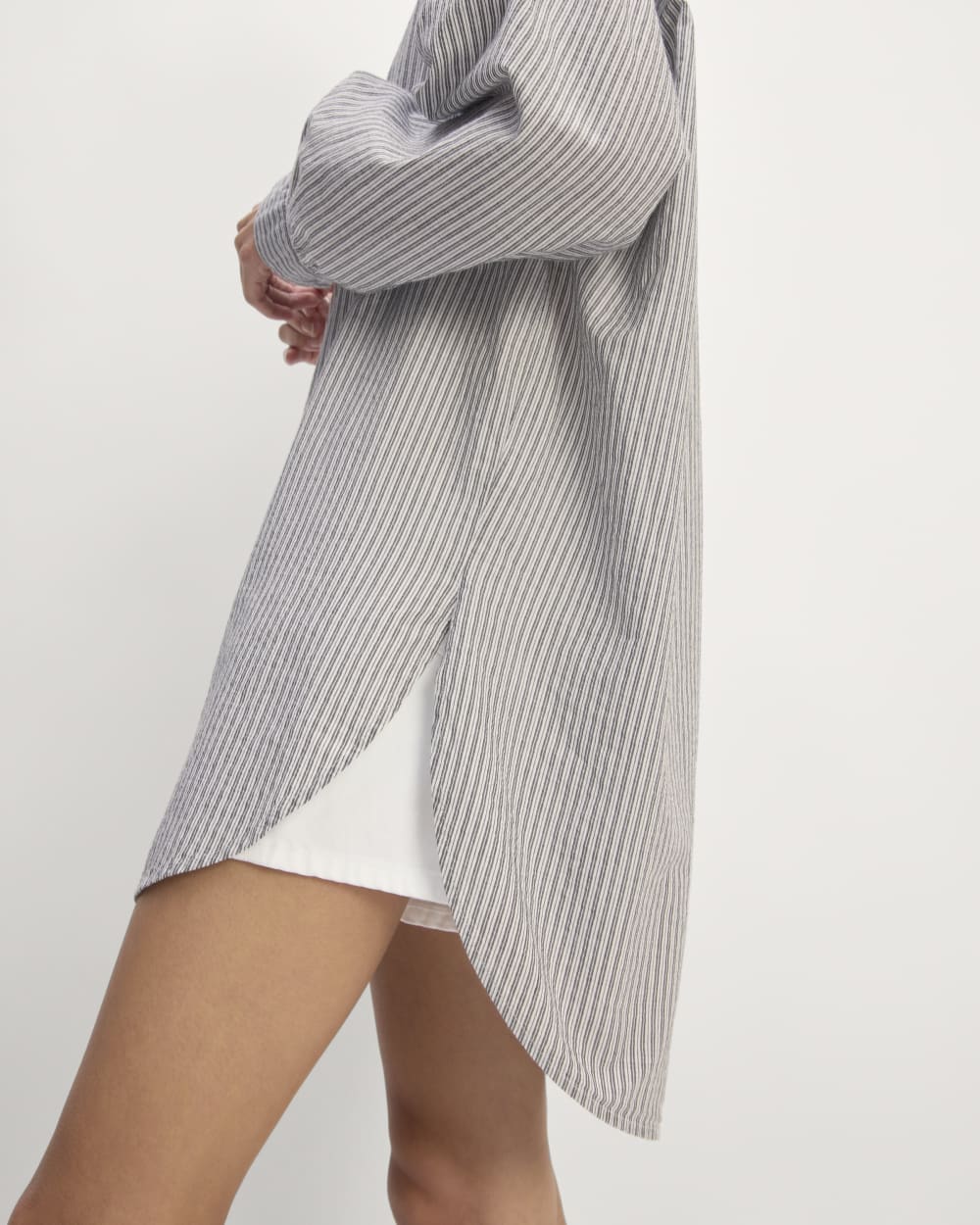 The Gauze Oversized Shirt | White / Black - Image 5