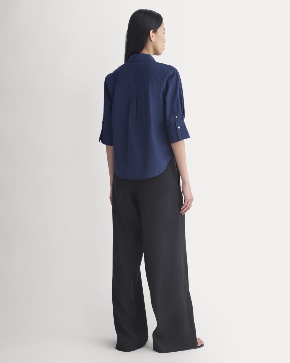 Cuff Detail Shirt in Lightweight Cotton | Navy - Image 4