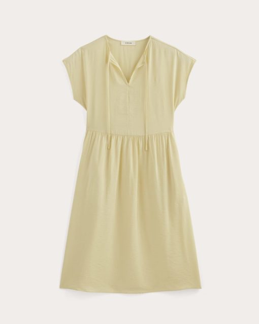 Alternative view of The Midi Dress in SoftLuxe | Banana Crepe