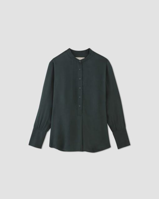 Alternative view of The Hammered Satin Popover Shirt | Scarab