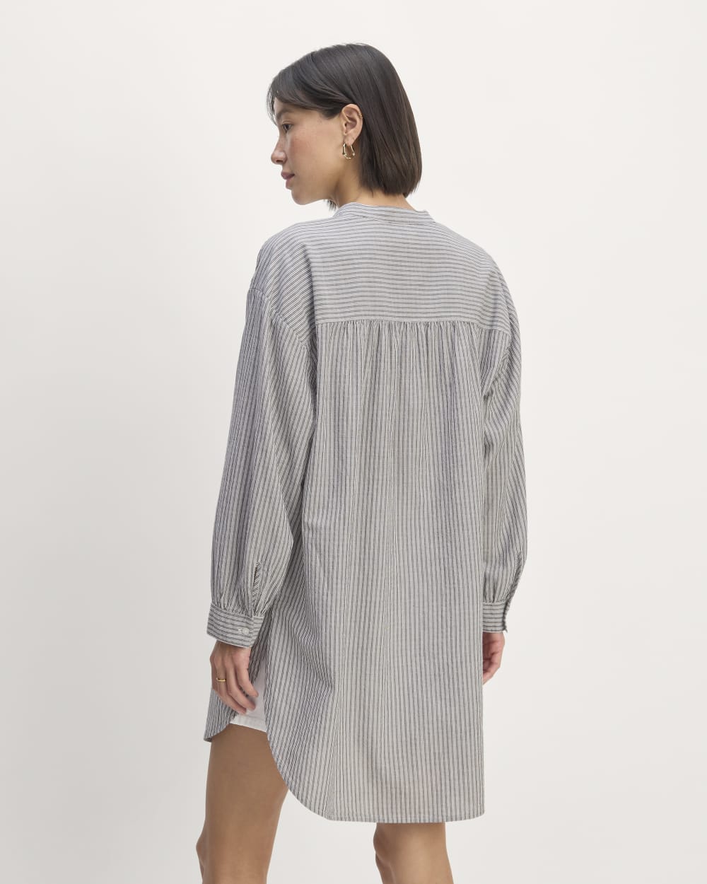 The Gauze Oversized Shirt | White / Black - Image 6