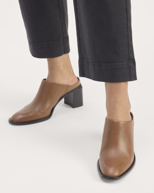 Alternative view of The Outlaw Mule | Saddle Brown