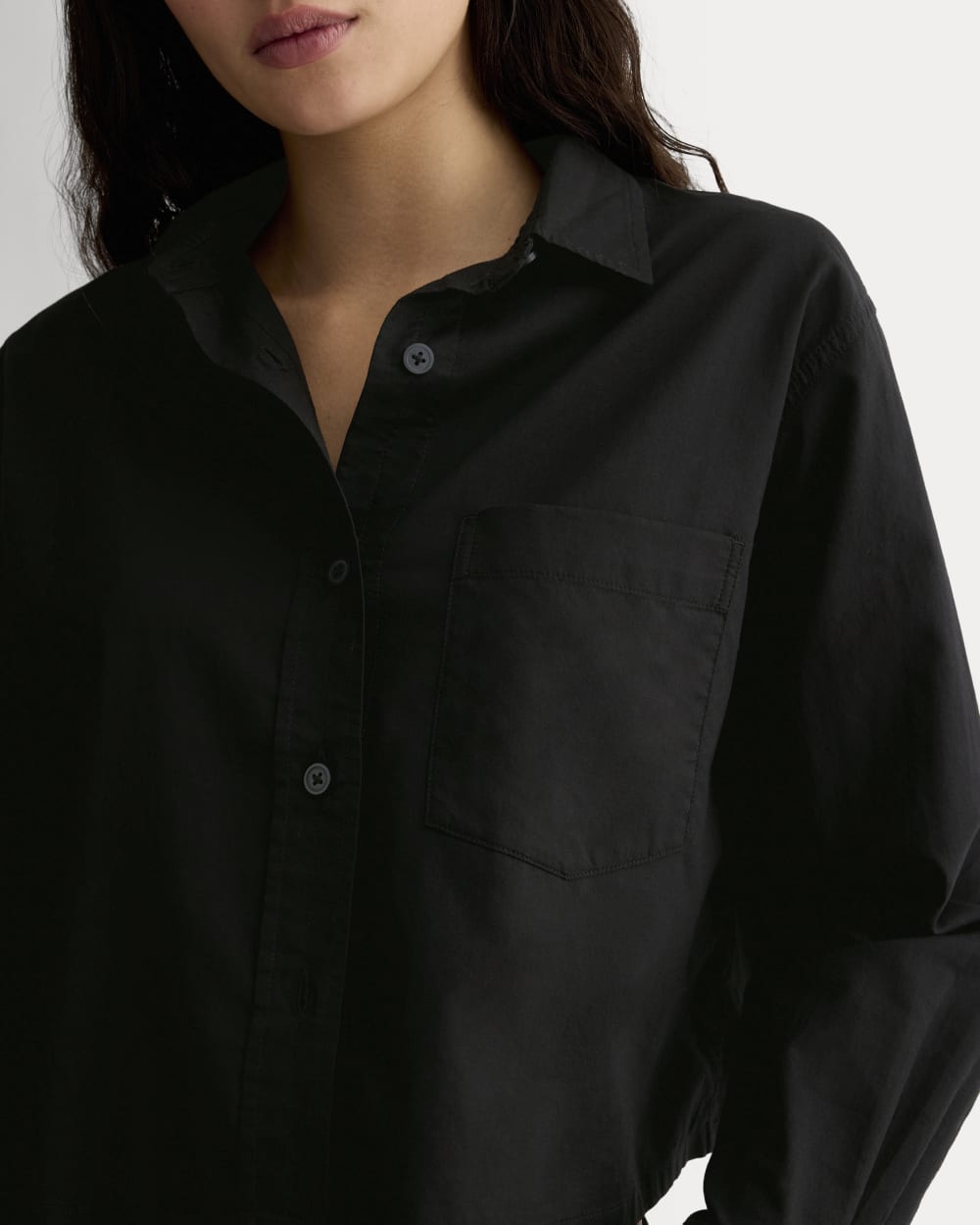The Way-Short Shirt in Silky Cotton | Black - Image 3
