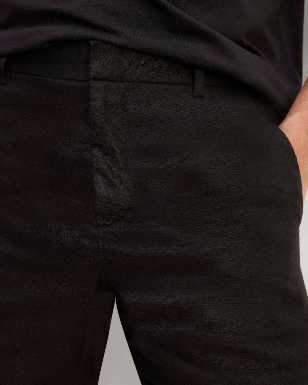 The 7 Linen Trouser Short | Black - Image 5