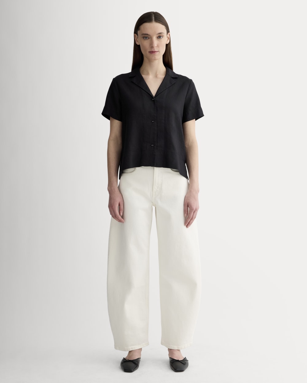 The Notch Shirt in Linen | Black - Image 3
