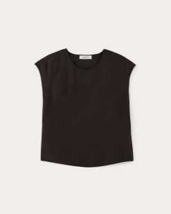 Alternative view of The Muscle Top in Butterlite | Black