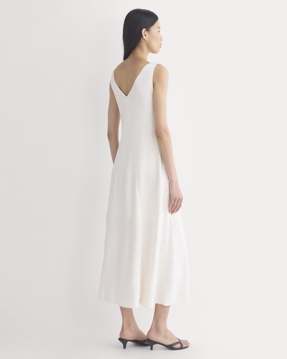 Deep V Seamed Dress in Stretch Linen | Bone - Image 2
