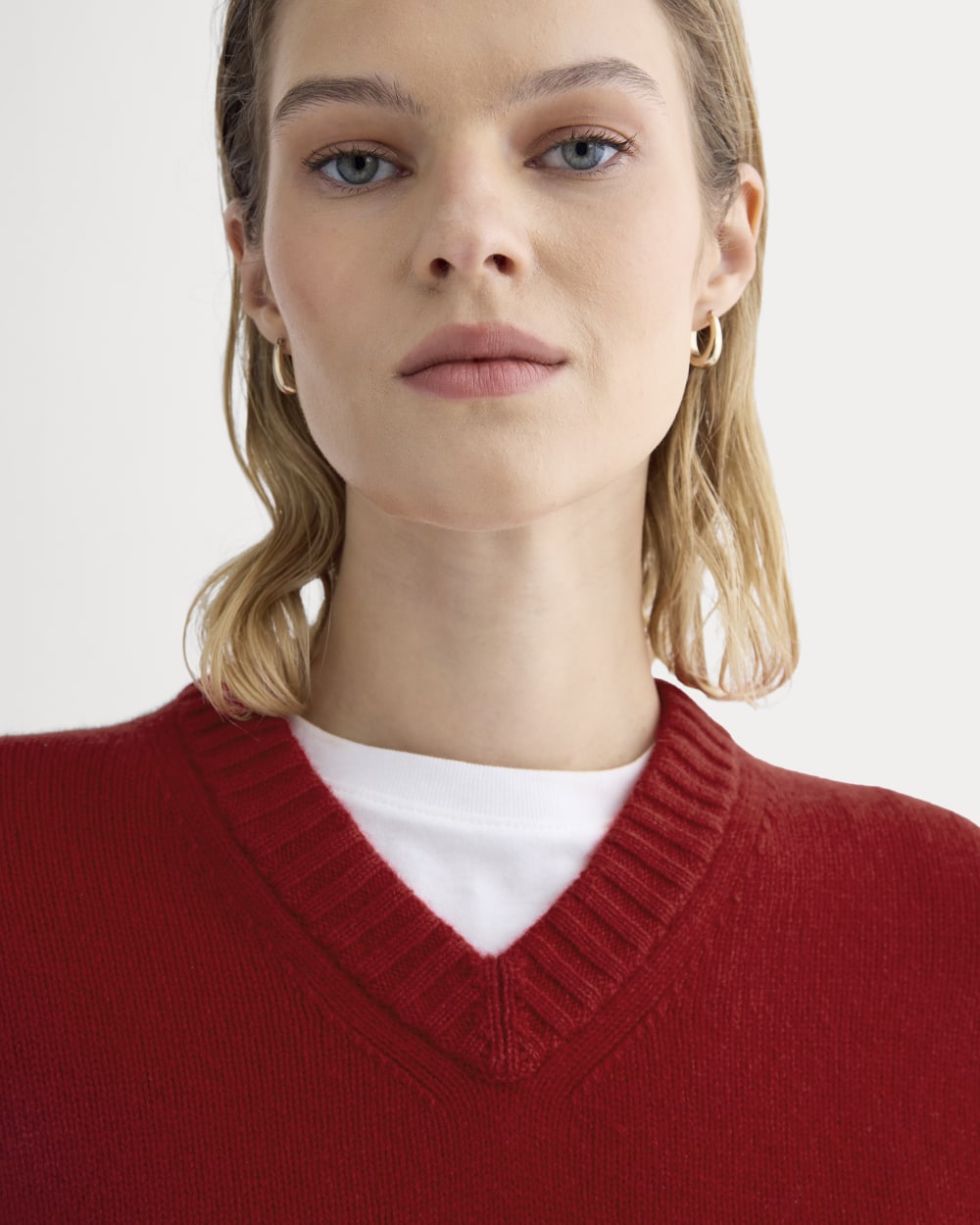 V-Neck Sweater in Extrafine Luxe Merino | Berry Red - Image 4