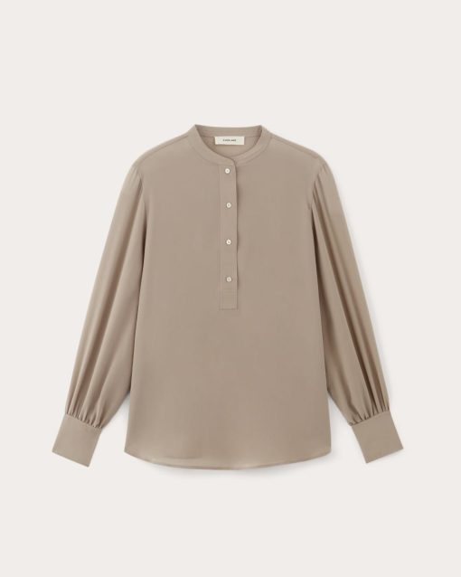 Alternative view of The Henley Shirt in Washable Silk | Burnt Sugar