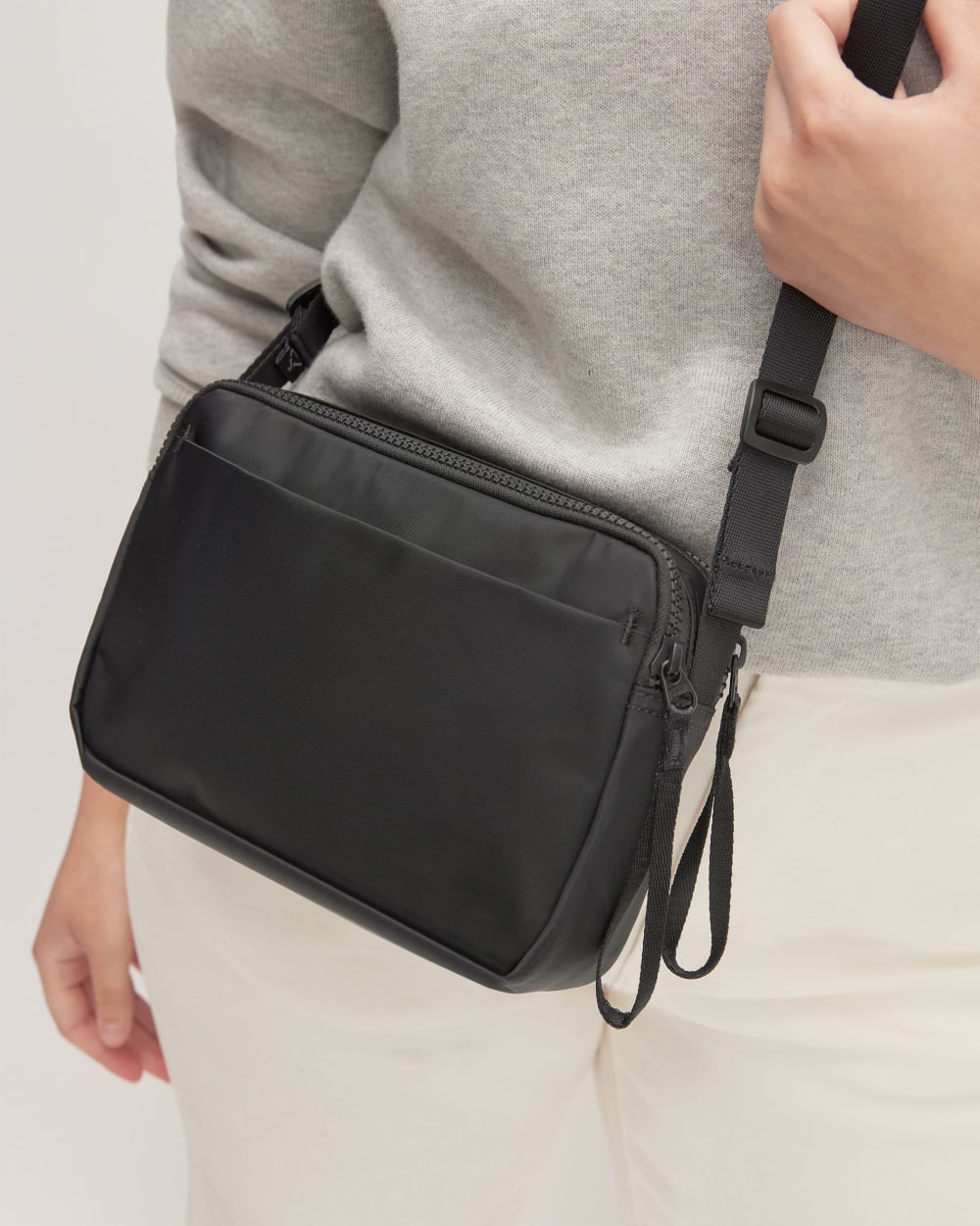 The Recycled Nylon Camera Bag | Black - Image 2