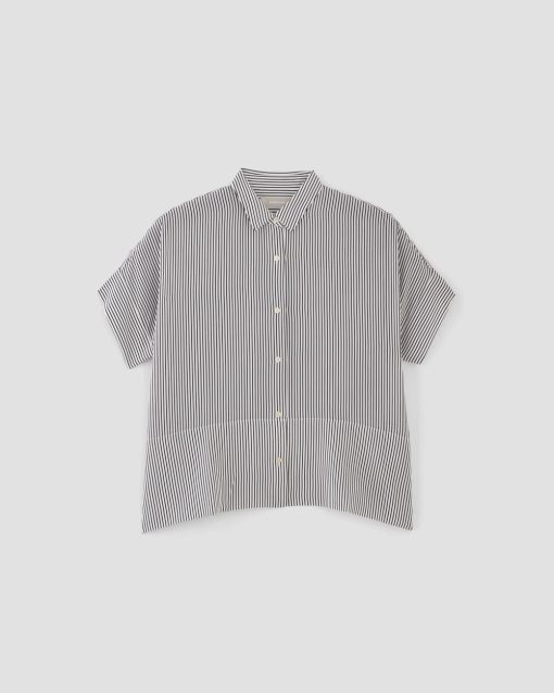 Alternative view of The Boxy Shirt in Washable Silk | Black / White