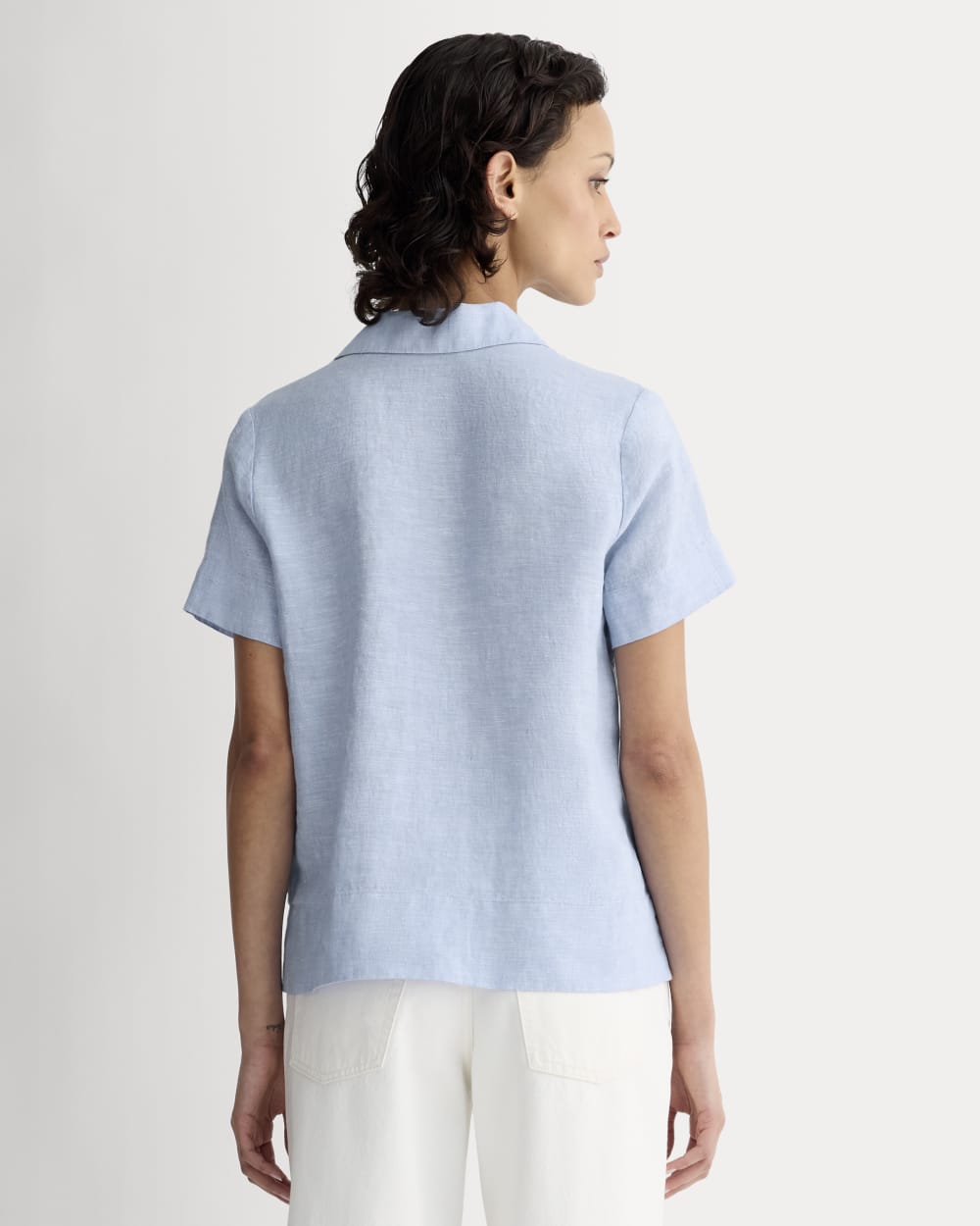 The Notch Shirt in Linen | Light Blue - Image 5