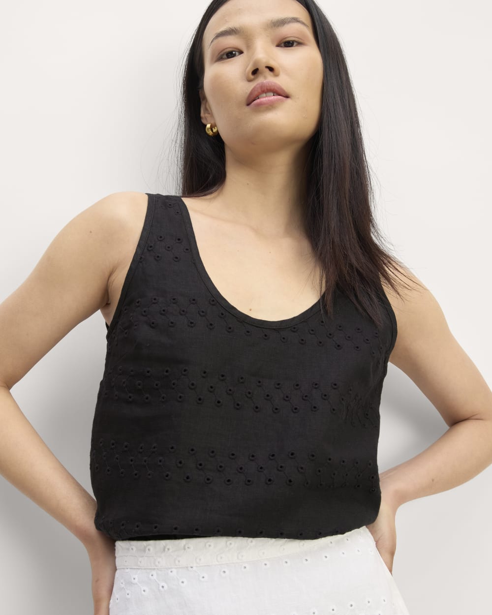 The Linen Eyelet Scoop-Neck Tank | Black Eyelet - Image 4
