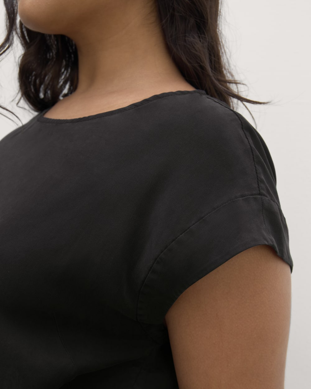The Muscle Top in Butterlite | Black - Image 5
