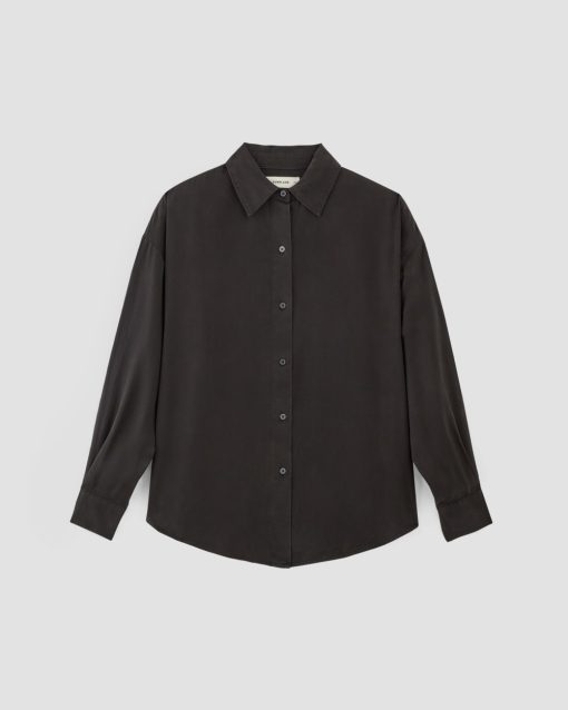 Alternative view of The Oversized Shirt in Butterlite | Black