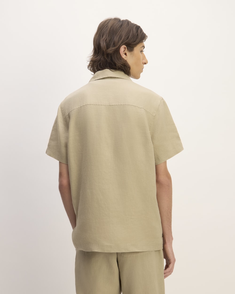 The Resort Shirt in Linen | Trench Coat Khaki - Image 6