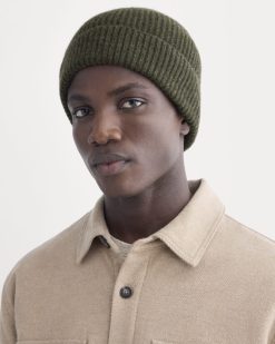 Alternative view of The Cashmere Ribbed Beanie | Heather Beech