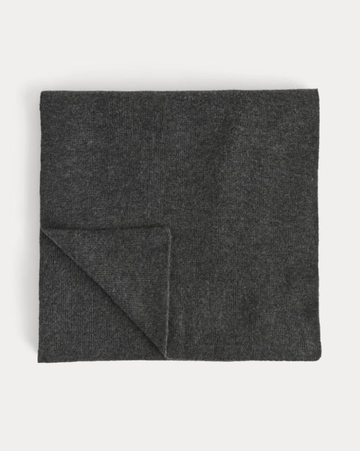 Alternative view of The Cabin Scarf | Heathered Soot