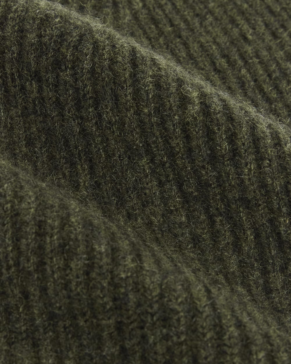 The Cashmere Ribbed Beanie | Heather Beech - Image 4