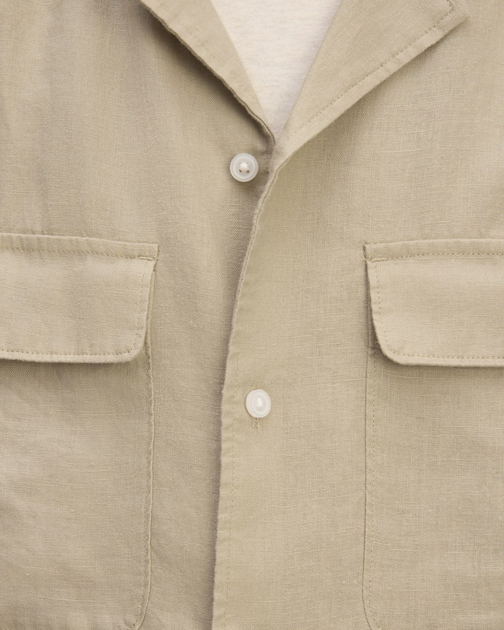 The Resort Shirt in Linen | Trench Coat Khaki - Image 5