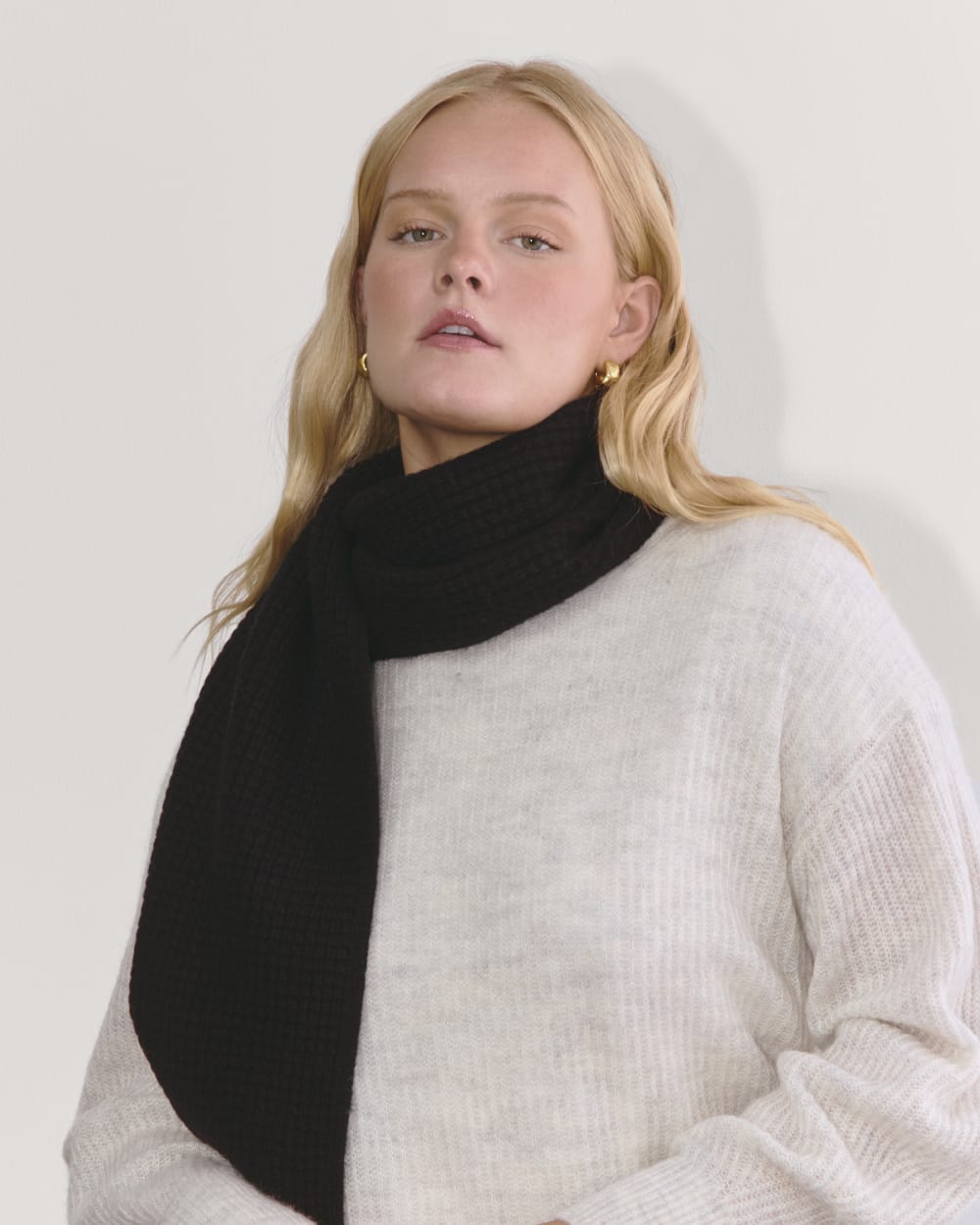 The Waffle Scarf | Black - Image 2