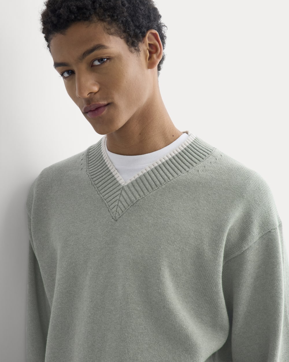 Relaxed V-Neck Sweater in Everyday Cotton | Heathered Lilypad - Image 4