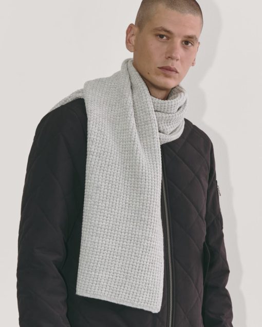 Alternative view of The Waffle Scarf | Heather Grey